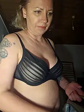 zarina3003 online show from 04/03/26, 01:36