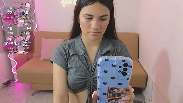 Snapshot of Chiara_tay chatting on 03/07/25, 03:40 Chiara tay online show from 03/07/25, 03:40