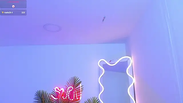 Snapshot of Chiara_tay chatting on 03/08/25, 10:24 Chiara tay online show from 03/08/25, 10:24