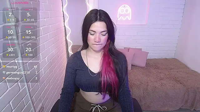 Snapshot of Chiara_tay chatting on 10/05/25, 12:03 Chiara tay online show from 10/05/25, 12:03