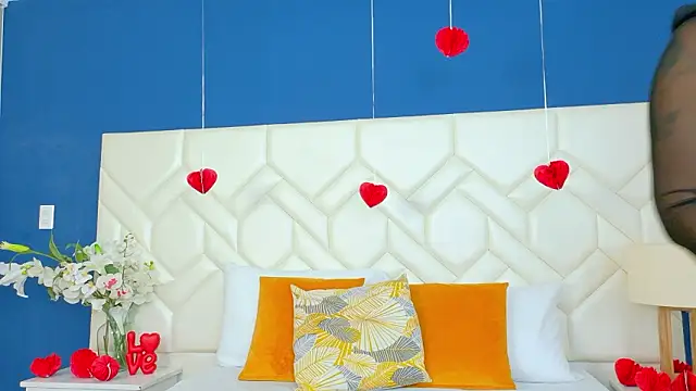 Snapshot of RubyRossel chatting on 02/06/26, 11:35 RubyRossel online show from 02/06/26, 11:35