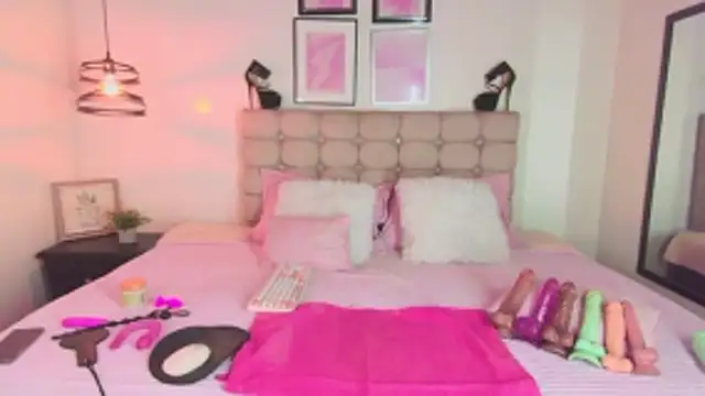 noa  01 online show from 11/26/25, 02:07