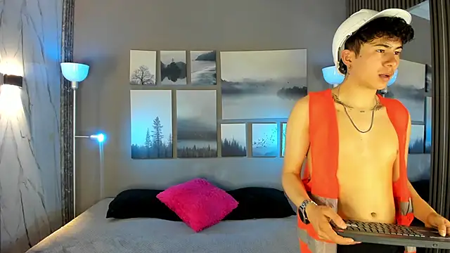 noah and rose online show from 09/14/25, 07:57