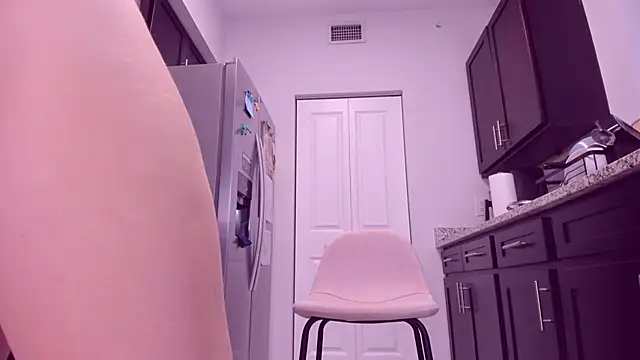 AngieDaniels1 online show from 11/20/25, 01:00