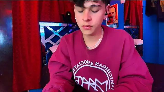 Luke Howland online show from 03/31/26, 02:24