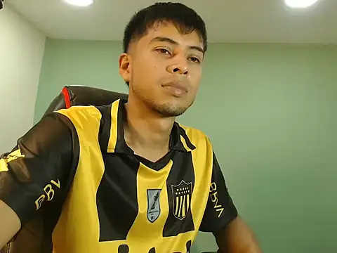 danielitopapuu online show from 12/17/25, 04:51