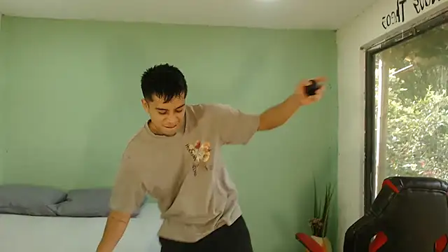 danielitopapuu online show from 02/12/26, 02:01