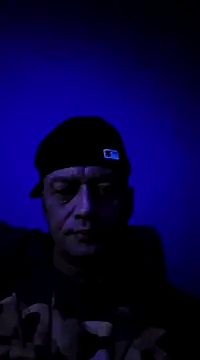 Snapshot of McdyllanXX chatting on 01/22/25, 10:37 McdyllanXX online show from 01/22/25, 10:37