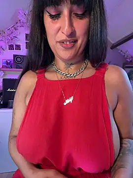 CarolaDrago online show from 04/17/26, 08:17