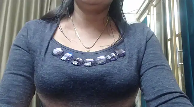 desi-maisa130 online show from 02/13/25, 03:24