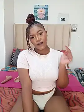 charmainexxx online show from 04/16/26, 11:11