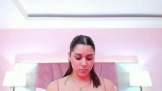 SophiaLaurens online show from 01/17/25, 05:51