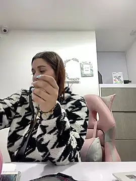 SophiaLaurens online show from 02/27/25, 03:37