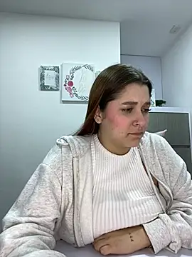 SophiaLaurens online show from 03/07/25, 12:58