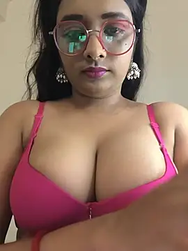 Snapshot of Lovley_Eesha chatting on 07/13/26, 05:43 Lovley Eesha online show from 07/13/26, 05:43