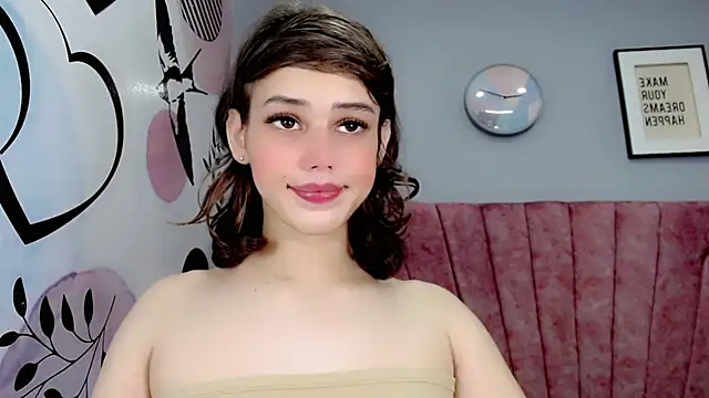 ValeriaAguilar online show from 12/06/24, 02:28