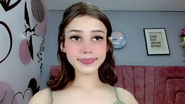 ValeriaAguilar online show from 01/09/25, 08:33