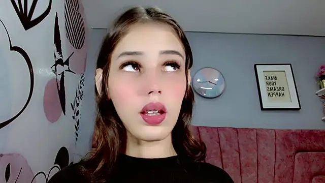 ValeriaAguilar online show from 03/21/25, 01:34