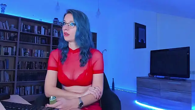 Snapshot of Queen_of_Hearts1 chatting on 12/19/24, 11:03 Queen of Hearts1 online show from 12/19/24, 11:03
