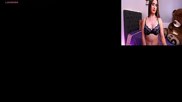 Snapshot of Tiana_sanders chatting on 02/21/26, 01:17 Tiana sanders online show from 02/21/26, 01:17