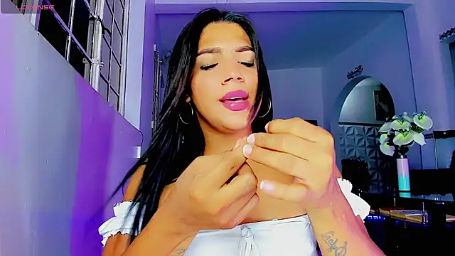 Oficial angela online show from 12/18/24, 10:08