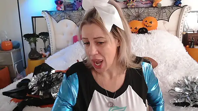 VegasDani online show from 10/24/25, 03:41