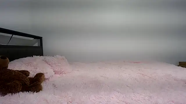 QueenLolaX online show from 03/06/26, 05:37