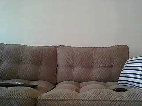 Snapshot of Oliviia_ chatting on 10/20/25, 05:19 Oliviia  online show from 10/20/25, 05:19