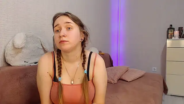 Snapshot of lovely_hayley chatting on 01/03/25, 09:47 lovely hayley online show from 01/03/25, 09:47