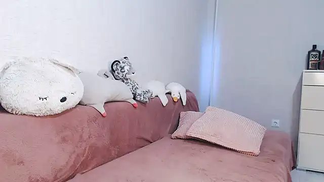 lovely hayley online show from 07/02/26, 09:43