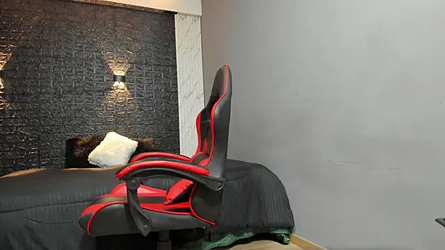 taurus boy1 online show from 11/21/25, 11:42