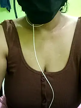 Aishu-tamil09 online show from 12/17/24, 06:35