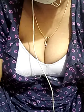 Aishu-tamil09 online show from 03/01/25, 05:27