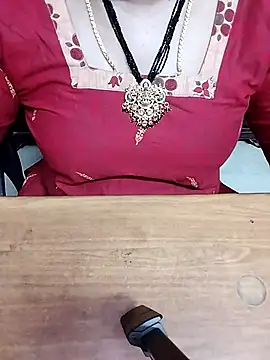 Aishu-tamil09 online show from 01/12/26, 02:44