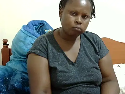 Snapshot of Pretty_lilly02 chatting on 10/05/25, 07:01 Pretty lilly02 online show from 10/05/25, 07:01