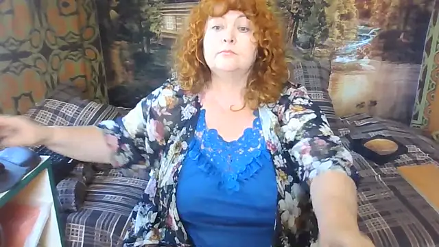 Snapshot of RoseRed69 chatting on 07/02/26, 03:23 RoseRed69 online show from 07/02/26, 03:23