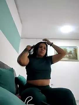 Snapshot of caro_sweett chatting on 01/06/25, 05:49 caro sweett online show from 01/06/25, 05:49