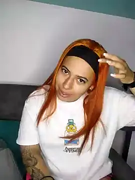 Snapshot of caro_sweett chatting on 01/11/25, 12:50 caro sweett online show from 01/11/25, 12:50