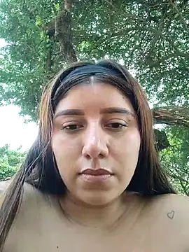 Snapshot of caro_sweett chatting on 02/27/25, 03:59 caro sweett online show from 02/27/25, 03:59