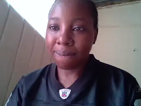 Queen loveer online show from 03/15/25, 09:09