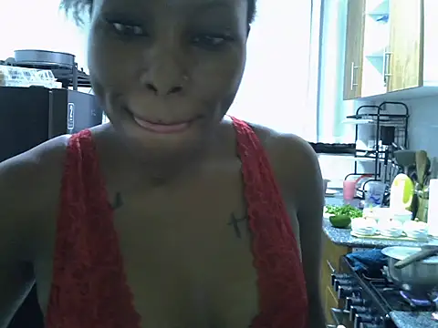 Queen loveer online show from 04/02/26, 07:55