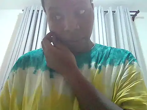 Queen loveer online show from 07/01/26, 10:09