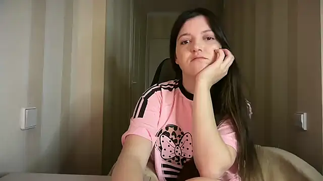 Lina Most online show from 12/17/25, 09:43