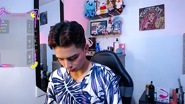 OwenBluee online show from 02/03/26, 06:40