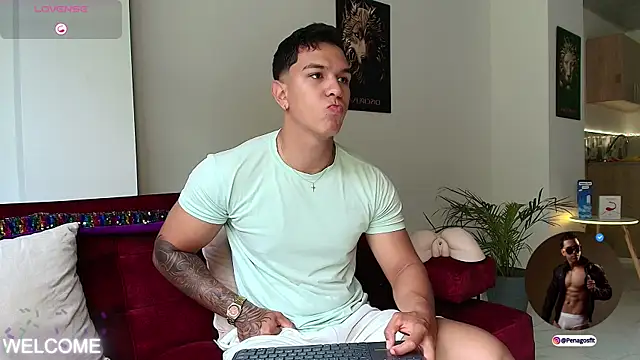 Taylor John online show from 10/15/25, 03:23