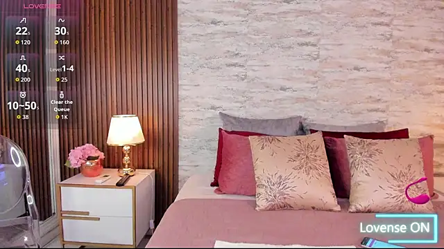 AndreaPink2024 online show from 10/10/25, 01:43