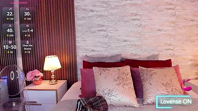 AndreaPink2024 online show from 10/13/25, 01:11