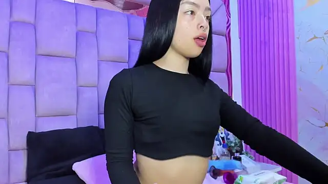 Sofia Mirandaa18 online show from 04/20/26, 02:31