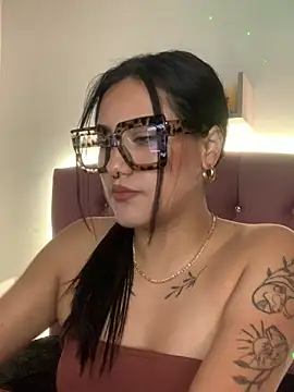 Snapshot of angellique_22 chatting on 02/07/25, 05:10 angellique 22 online show from 02/07/25, 05:10