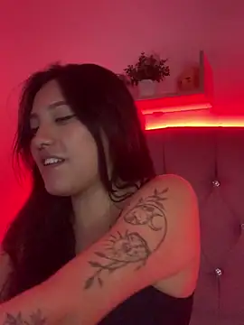 Snapshot of angellique_22 chatting on 02/20/25, 07:45 angellique 22 online show from 02/20/25, 07:45